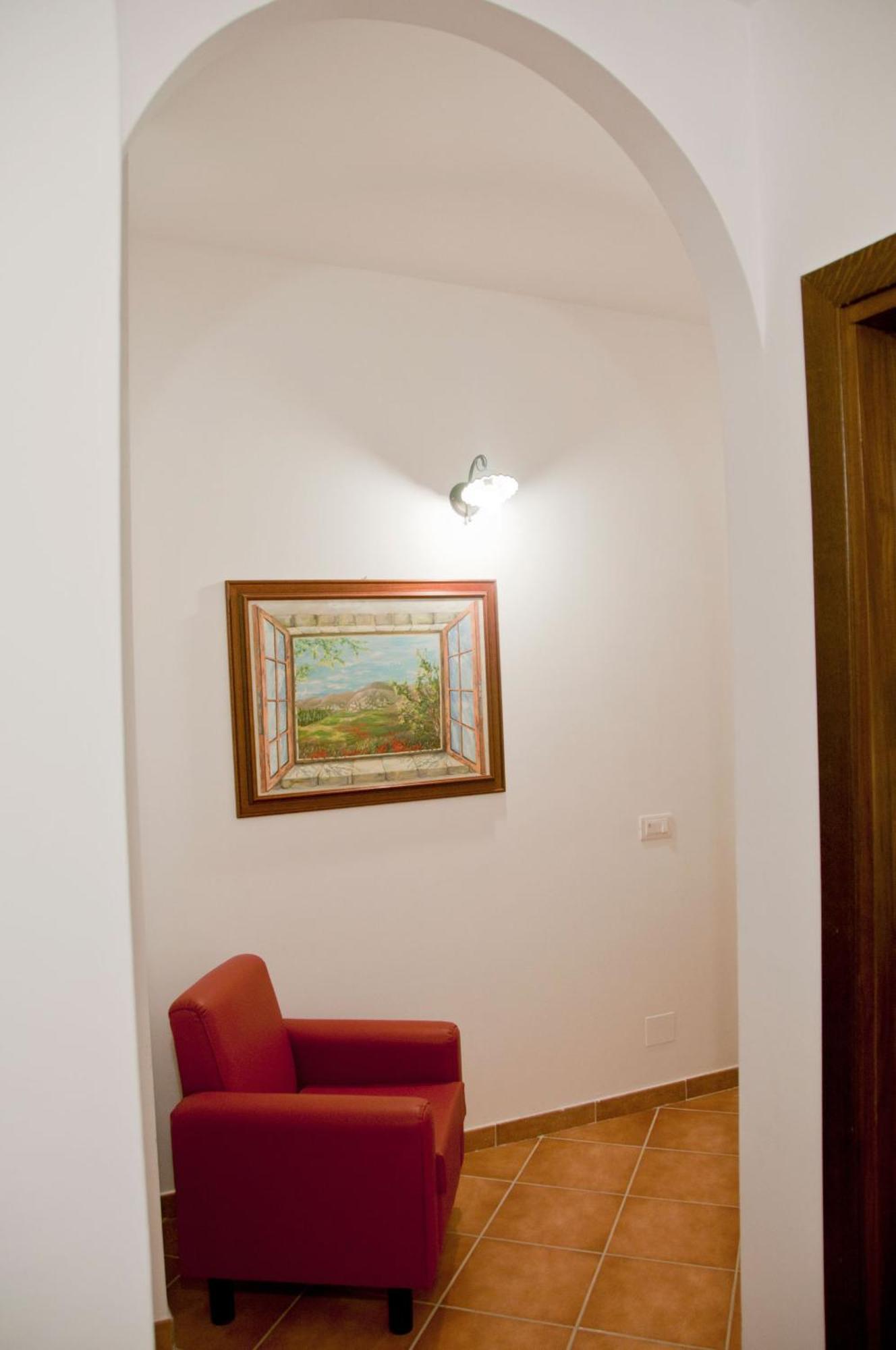 Gasthaus Casale Il Gheppio Laureana Cilento Exterior foto
